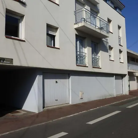 Sg080-018 2 Pieces 4 Couchages Gilles Croix De Vie شقة